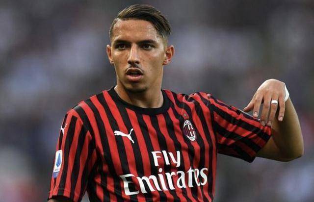  巴黎圣日耳曼报价西甲妖星遭拒绝  